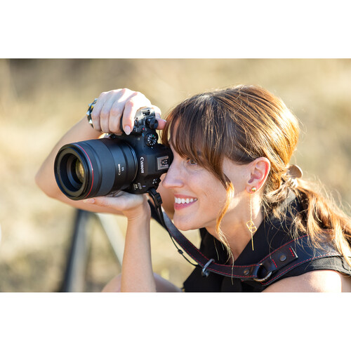Canon EOS R6 Mark III Mirrorless Camera with 24-105mm f/4 Lens - Image 9