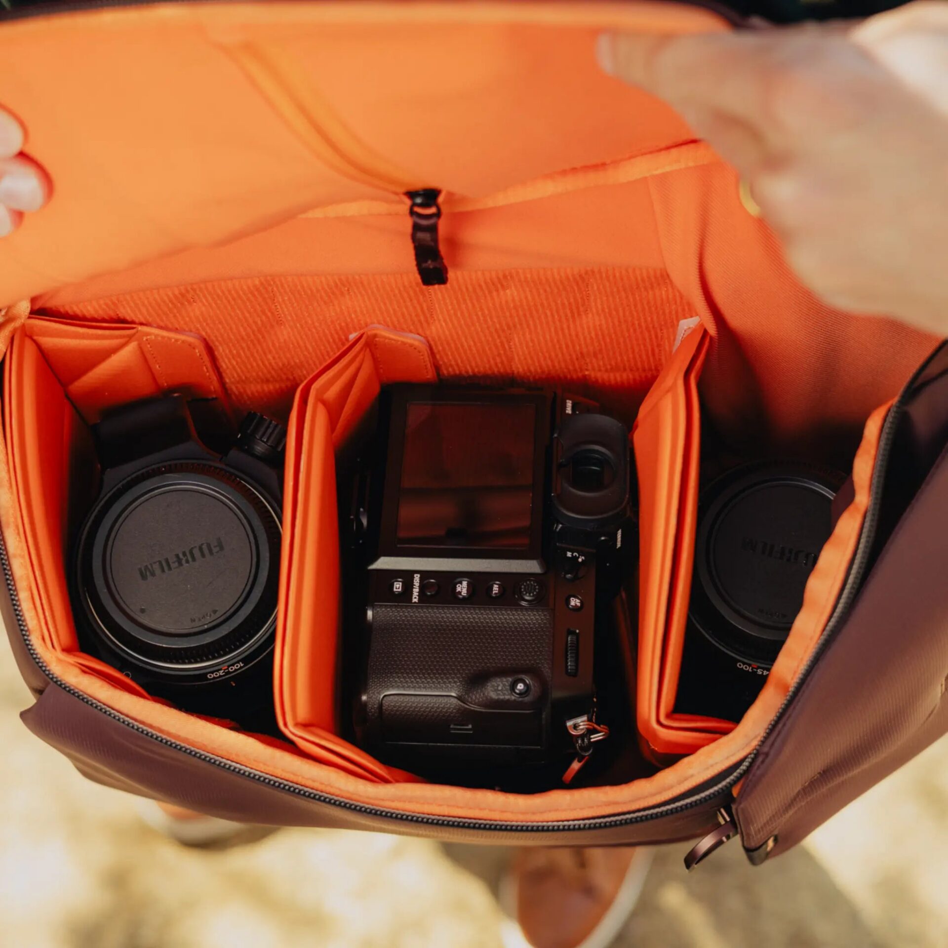 Peak Design Everyday Backpack V2 20L – Expandable Camera Backpack (Eclipse) - Image 5
